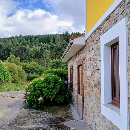 Casa Pinera Cudillero بيت للعطل Villademar